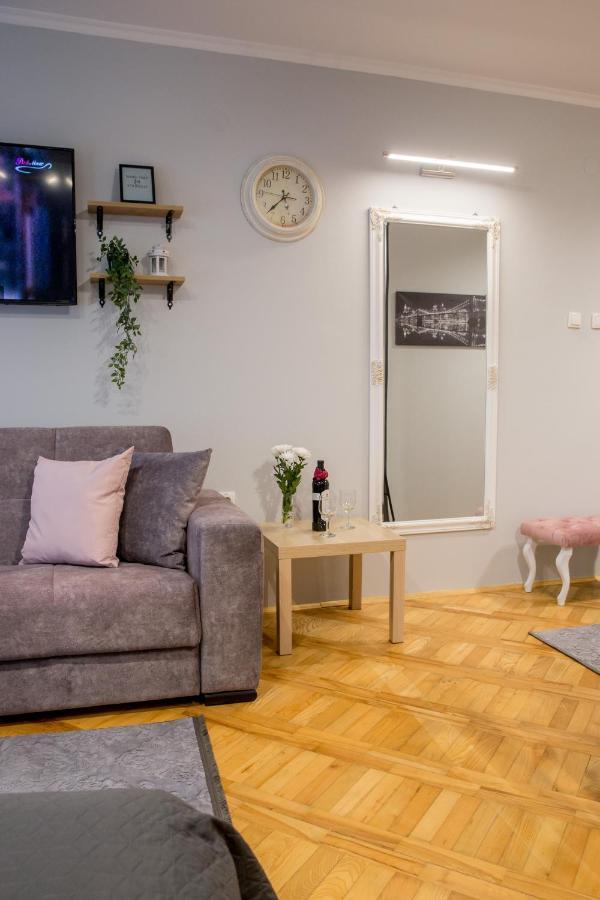Apartment Studio Milena Суботица Экстерьер фото